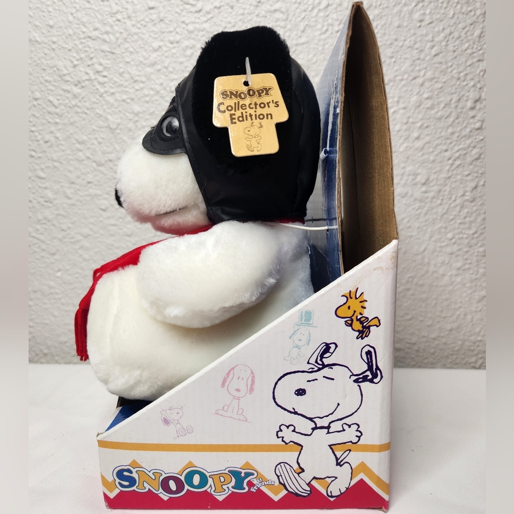 Snoopy Collector's Edition Plush Flying Ace with Red Scarf and Black Mask NIB! - Picture 4 of 12